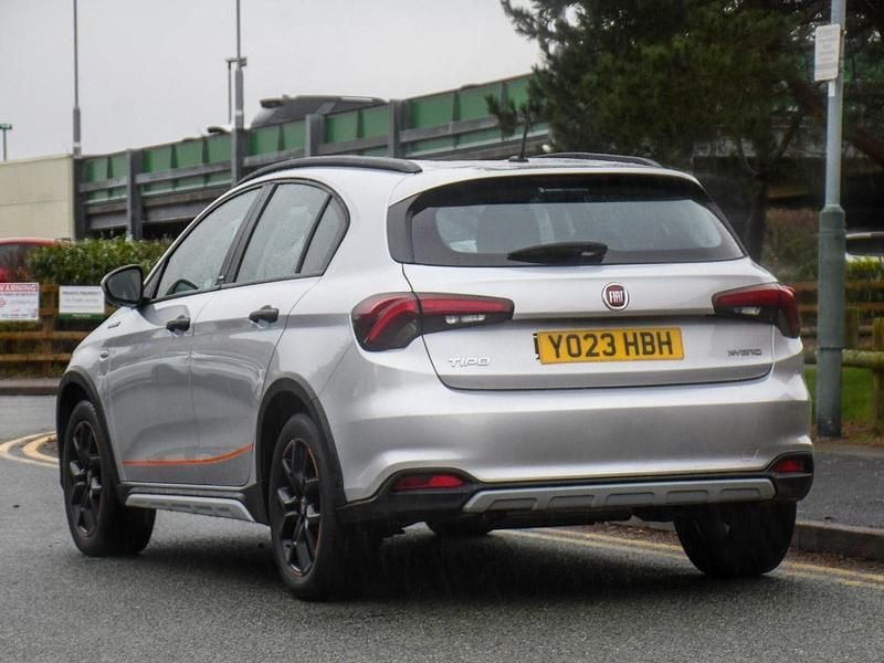 Used Fiat Tipo Garmin 128 HP (94 kW) 2023 Grey Hatchback