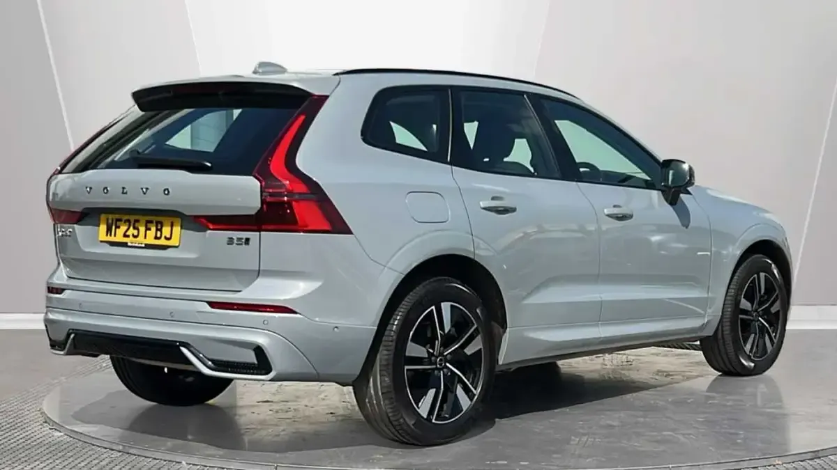 Used Volvo XC60 Plus 247 HP (181 kW) 2026 SUV