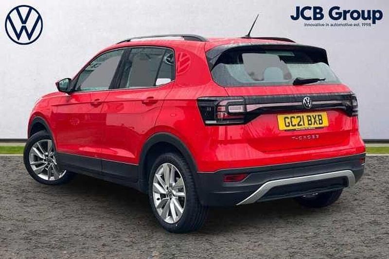 Used VW T-Cross SE 110 HP (80 kW) 2021 Red SUV