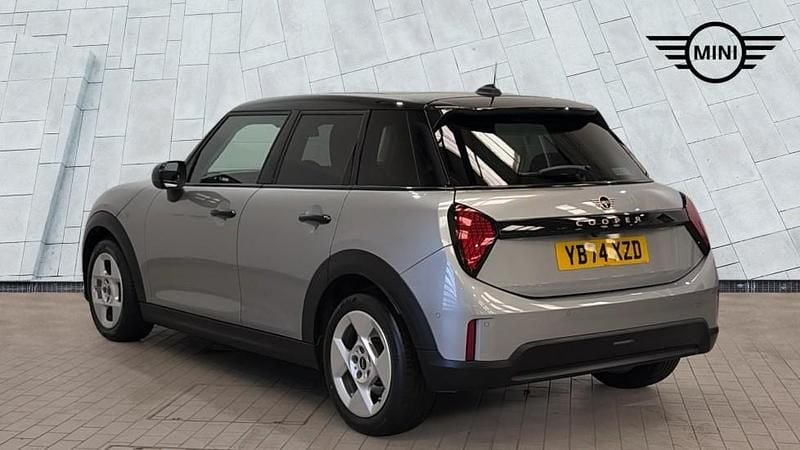 Used Mini Cooper Hatch 154 HP (113 kW) 2024 Silver Hatchback