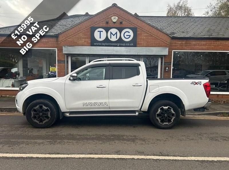 White Used 2020 Nissan Navara S Pickup | £15,995 (A bit pricey) - Image 1/4