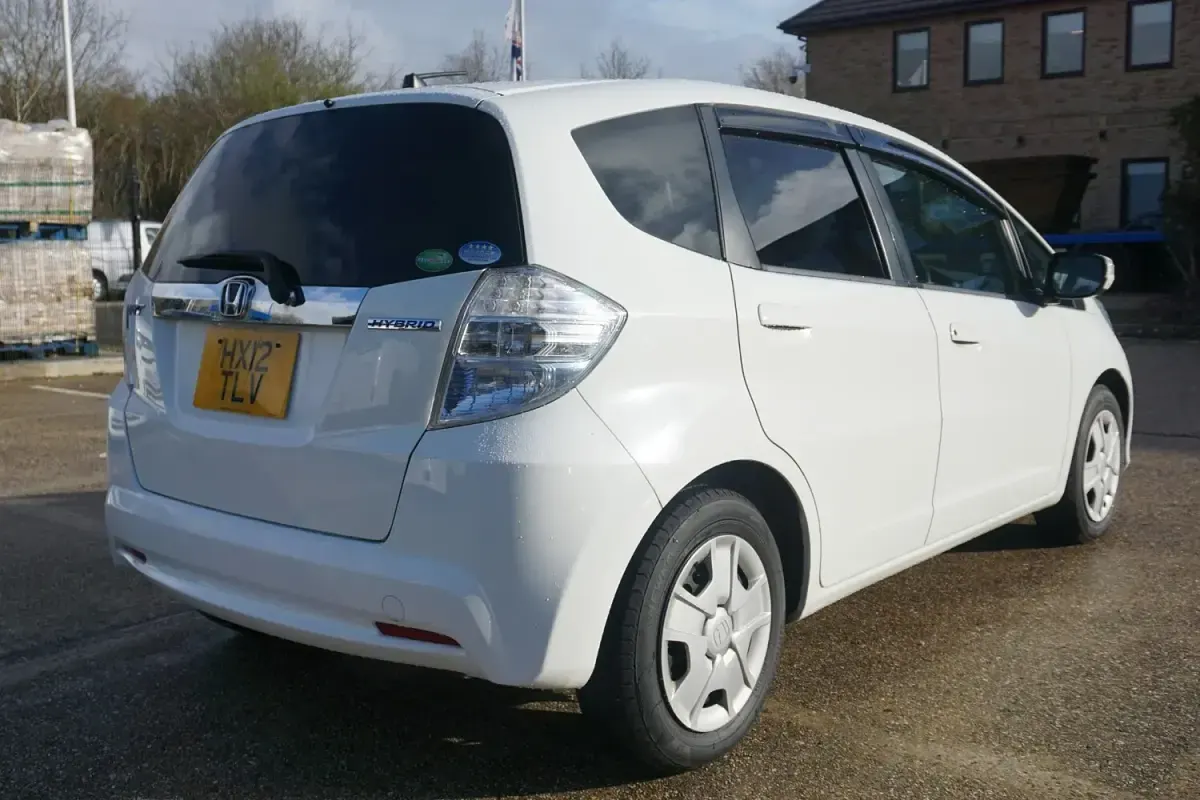 Used Honda Fit Hybrid 2026 White Hatchback