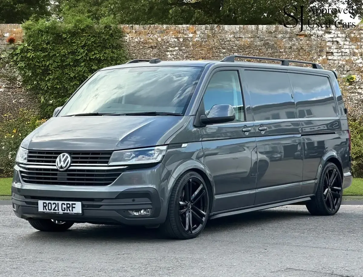 Usado VW Transporter Highline 148 HP (108 kW) 2021 Cinzento Van