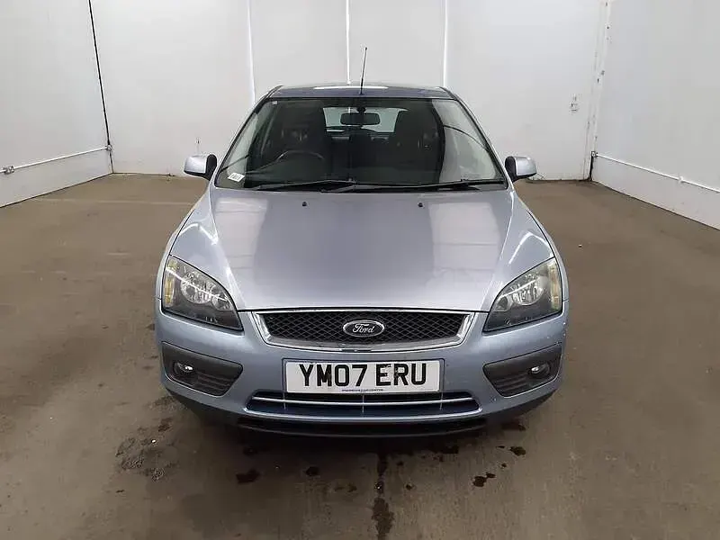 Used Ford Focus Zetec 100 HP (73 kW) 2007 Blue Hatchback