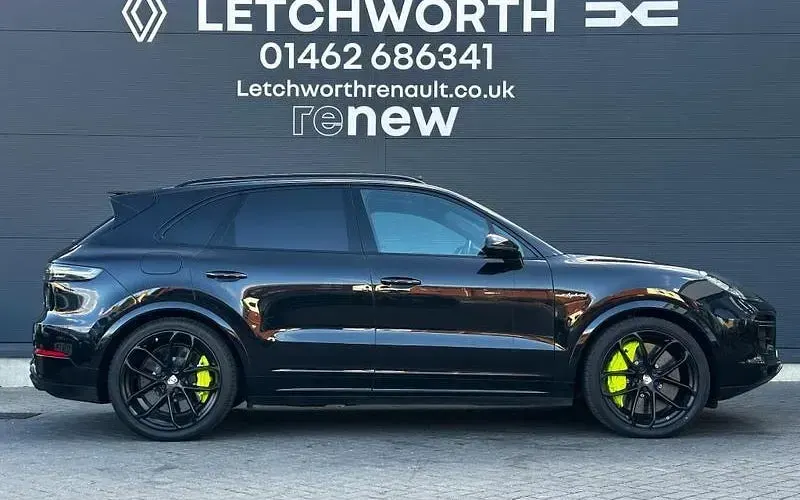 Used Porsche Cayenne Turbo S E-Hybrid 680 HP (500 kW) 2022 SUV