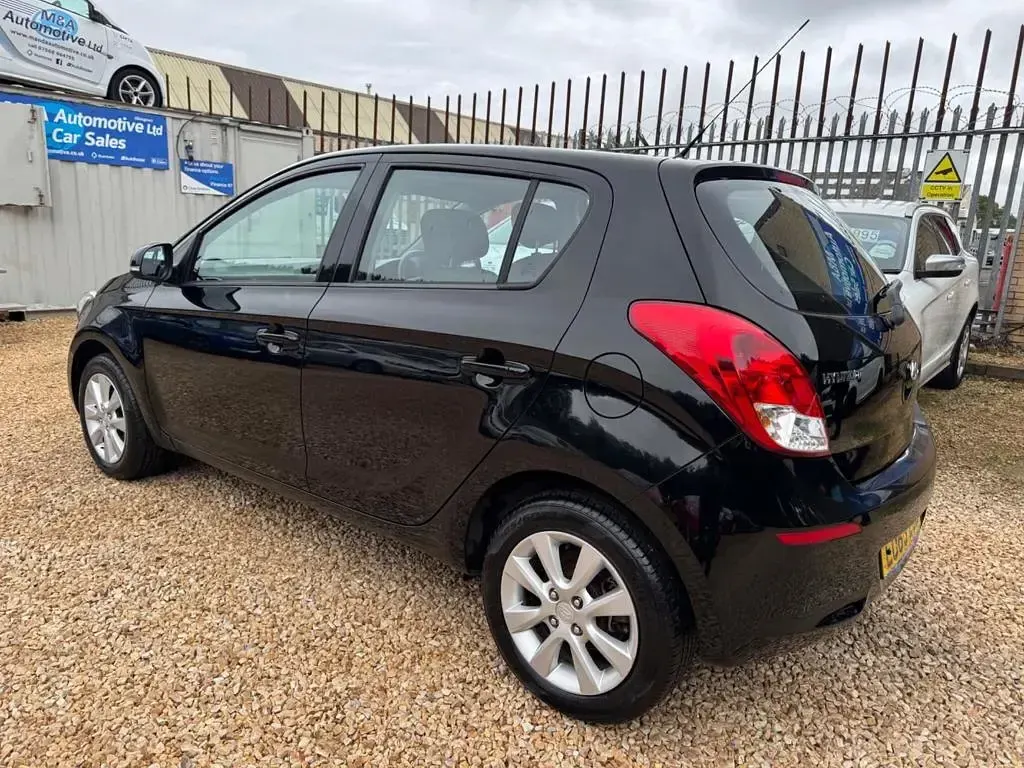 Used Hyundai i20 Active 2013 Black Hatchback