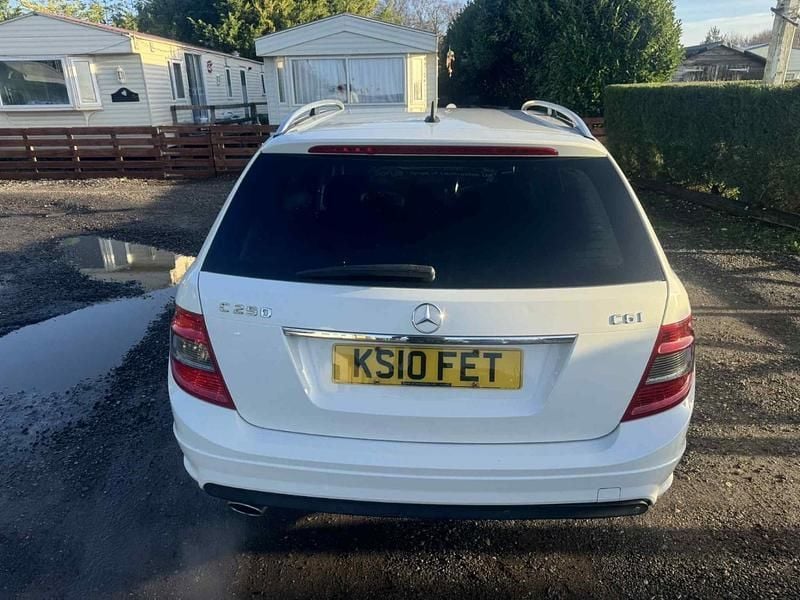 Used Mercedes C250 Elegance 2010 White Estate