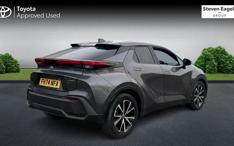 Used Toyota C-HR Design 140 HP (102 kW) 2026 SUV