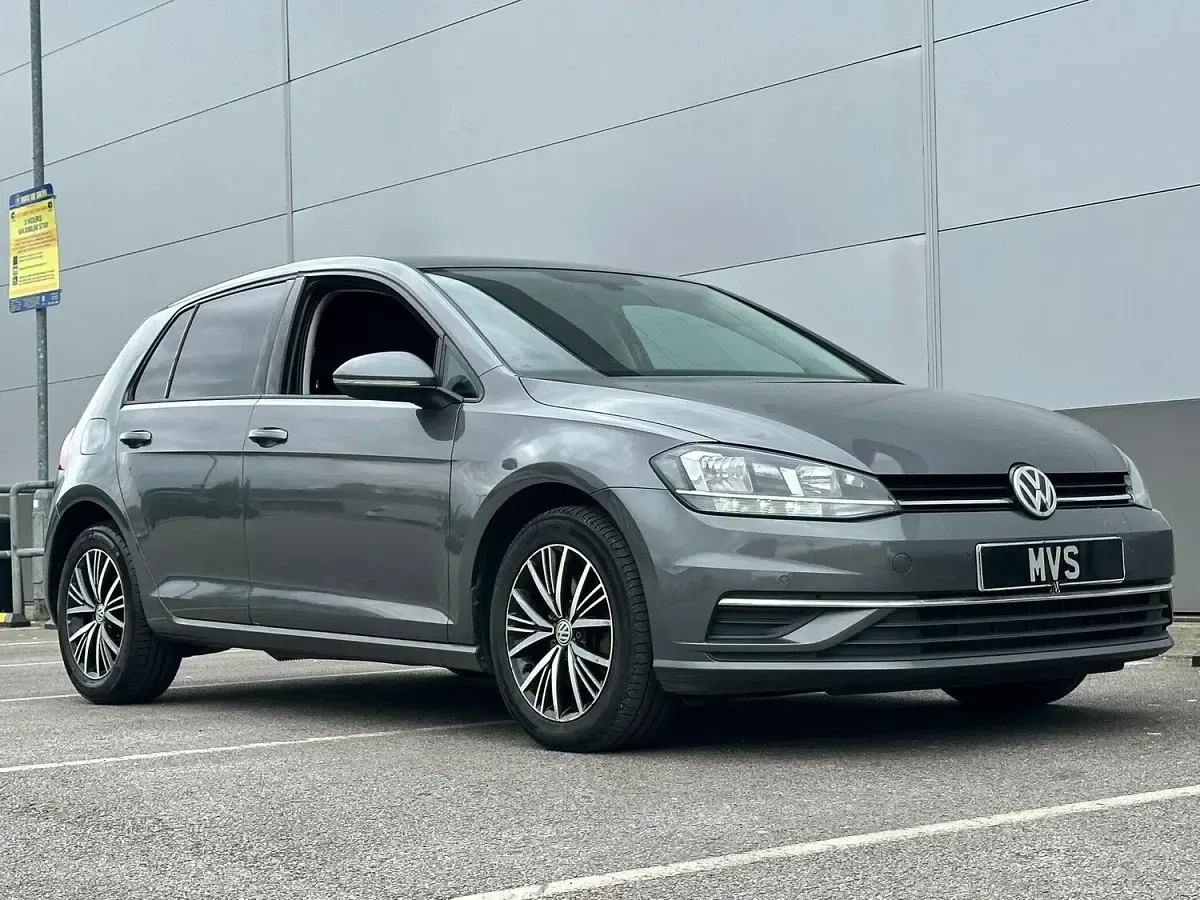 Used VW Golf VII SE 150 HP (110 kW) 2017 Grey Hatchback