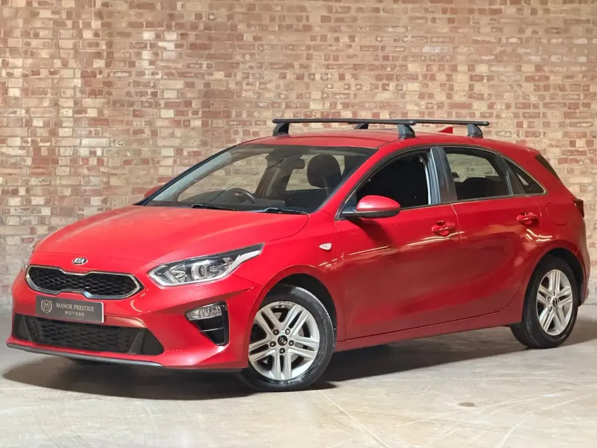 Used Kia Ceed 118 HP (86 kW) 2019 Red Hatchback