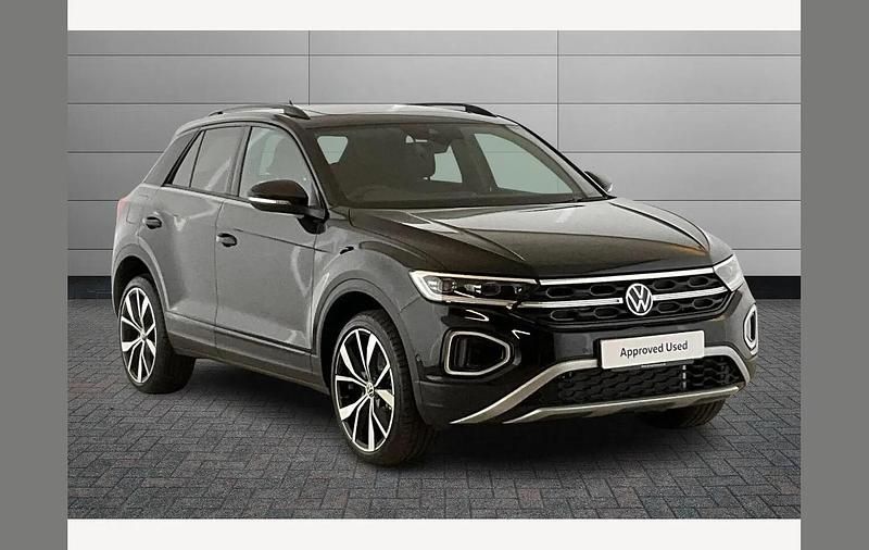 New VW T-Roc Design 150 HP (110 kW) 2026 Grenadilla black SUV