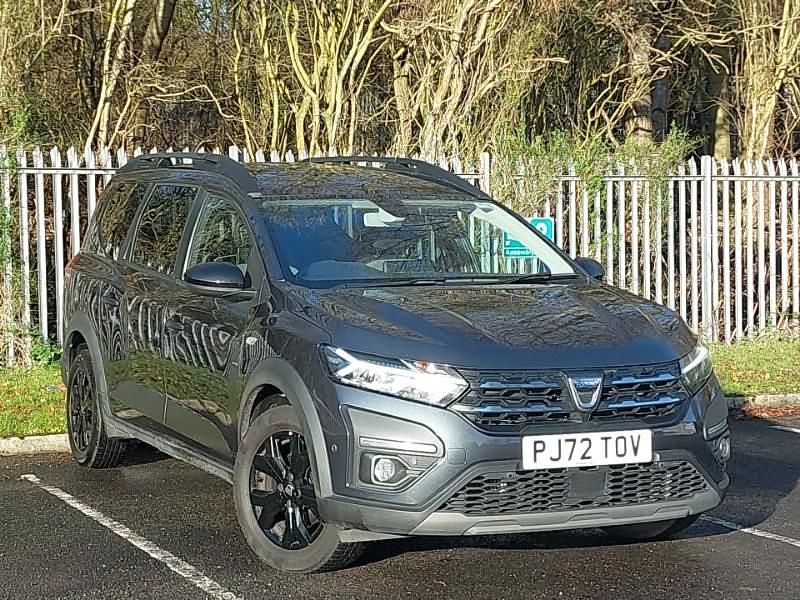 Used Dacia Jogger Extreme 109 HP (80 kW) 2022 Grey MPV