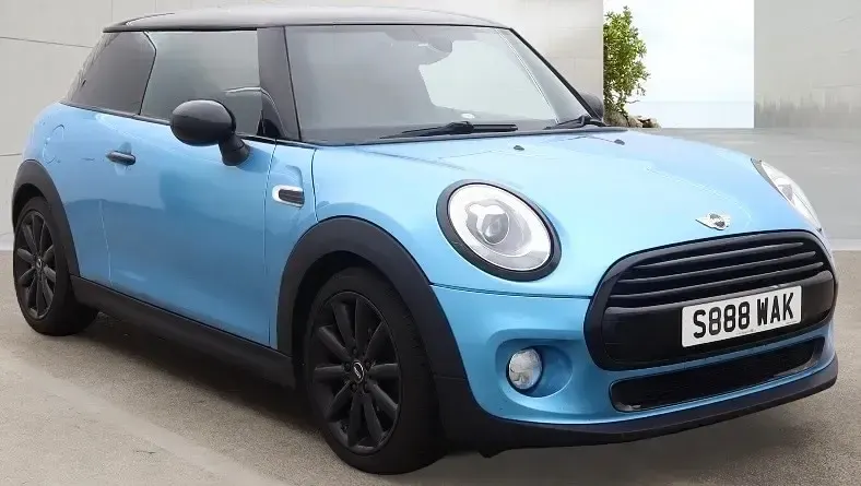 Used Mini Cooper D Hatch 116 HP (85 kW) 2017 Blue Hatchback