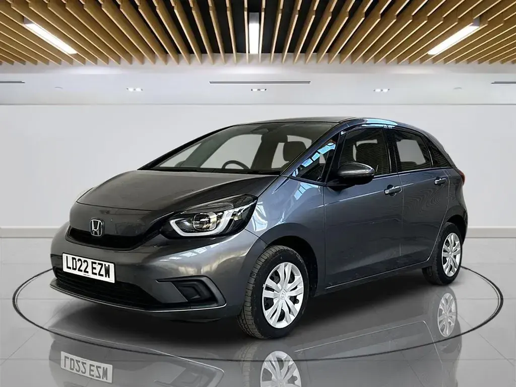 Usado Honda Jazz Hybrid 109 HP (80 kW) 2022 Cinzento Citadino