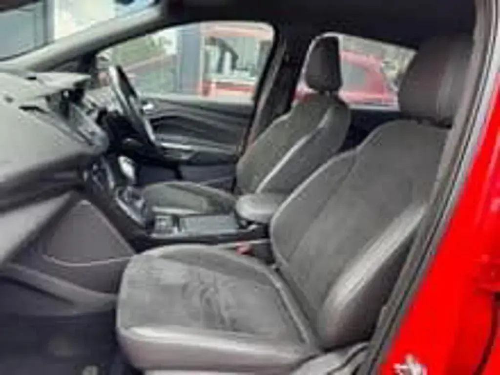 Used Ford Kuga ST-Line 120 HP (88 kW) 2017 Red SUV