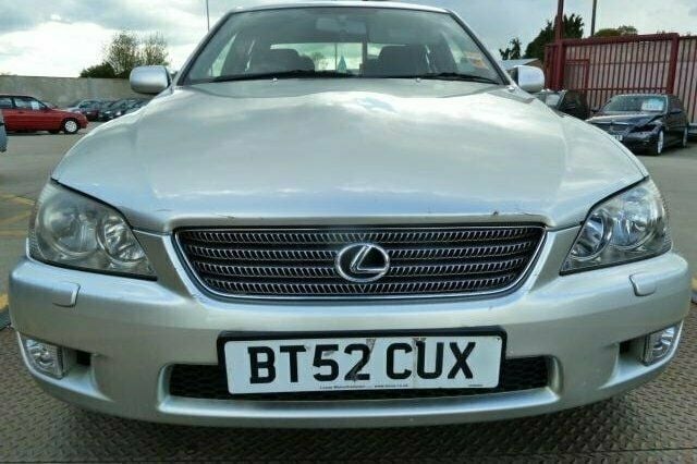 Used Lexus IS200 153 HP (112 kW) 2003 Sedan