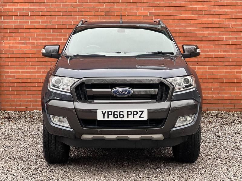 Begagnad Ford Ranger Wildtrack 200 HK (147 kW) 2016 Grå Pickup