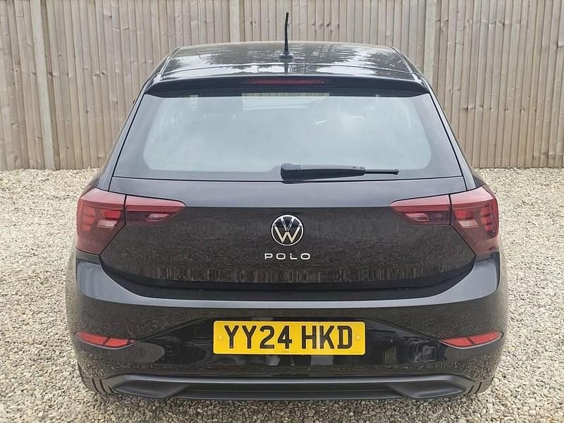 Used VW Polo Life 95 HP (69 kW) 2024 Black Hatchback