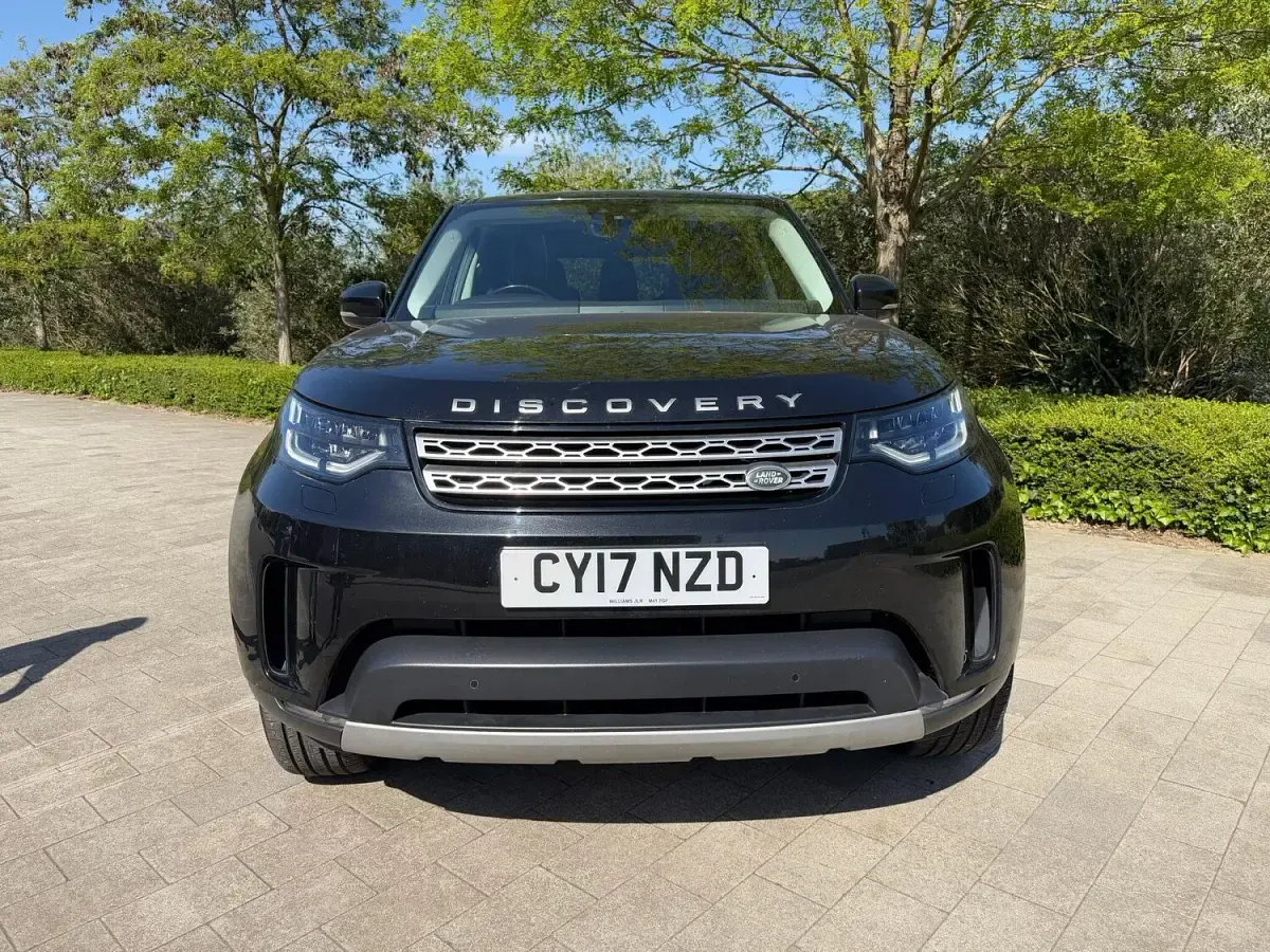 Used Land Rover Discovery 5 HSE 2017 Black SUV