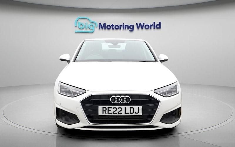 Used Audi A4 Comfort 150 HP (110 kW) 2022 White Sedan