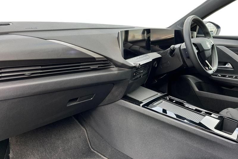 Used Vauxhall Astra Ultimate 114 kW (156 HP) 2023 Blue Hatchback