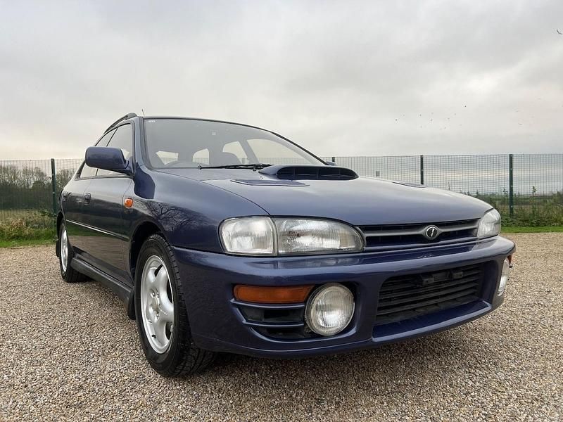 Begagnad Subaru Impreza 1994 Blå Kombi
