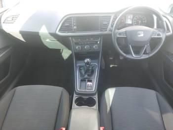 Used Seat Leon SE Dynamic 110 HP (80 kW) 2017 Blue Hatchback
