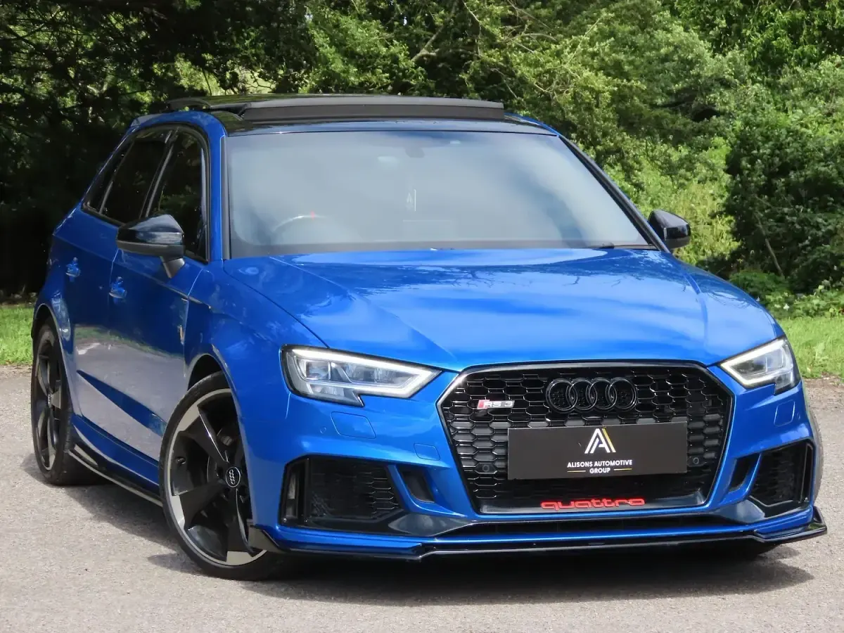 Used Audi RS3 400 HP (294 kW) 2018 Blue Sedan