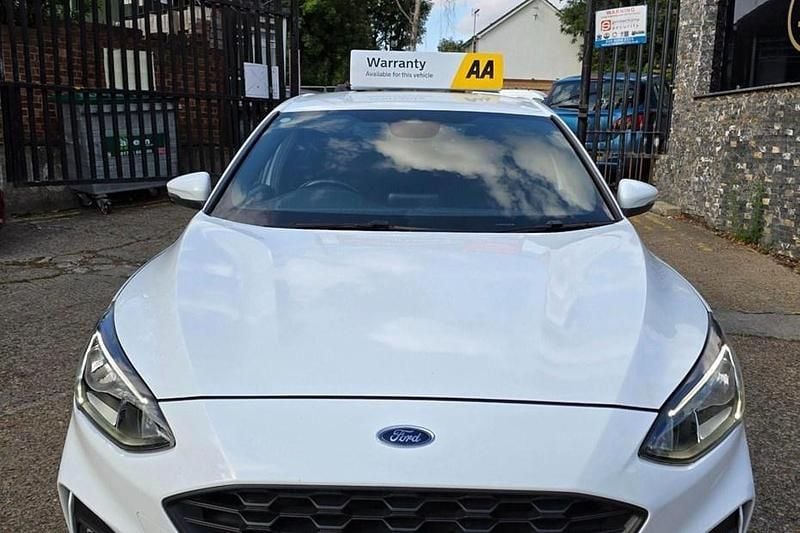 White Used 2019 Ford Focus ST-Line Hatchback | £8,499 (Super price) - Image 1/1