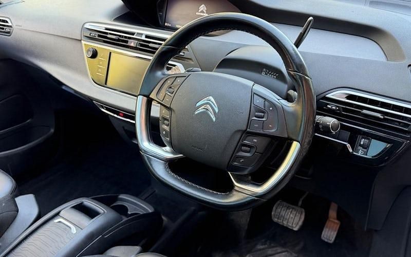 Używany Citroën C4 SpaceTourer PureTech 131 KM (96 kW) 2022 Minivan