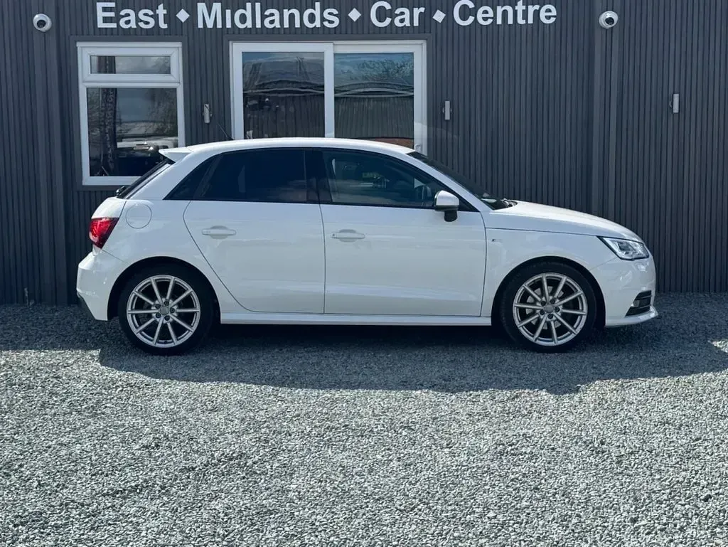 Used Audi A1 Sportback S-Line 116 HP (85 kW) 2017 White Hatchback