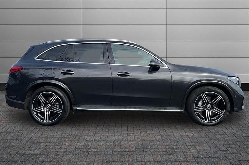 Used Mercedes GLC300 AMG Line Premium 258 HP (189 kW) 2025 Graphite grey Estate