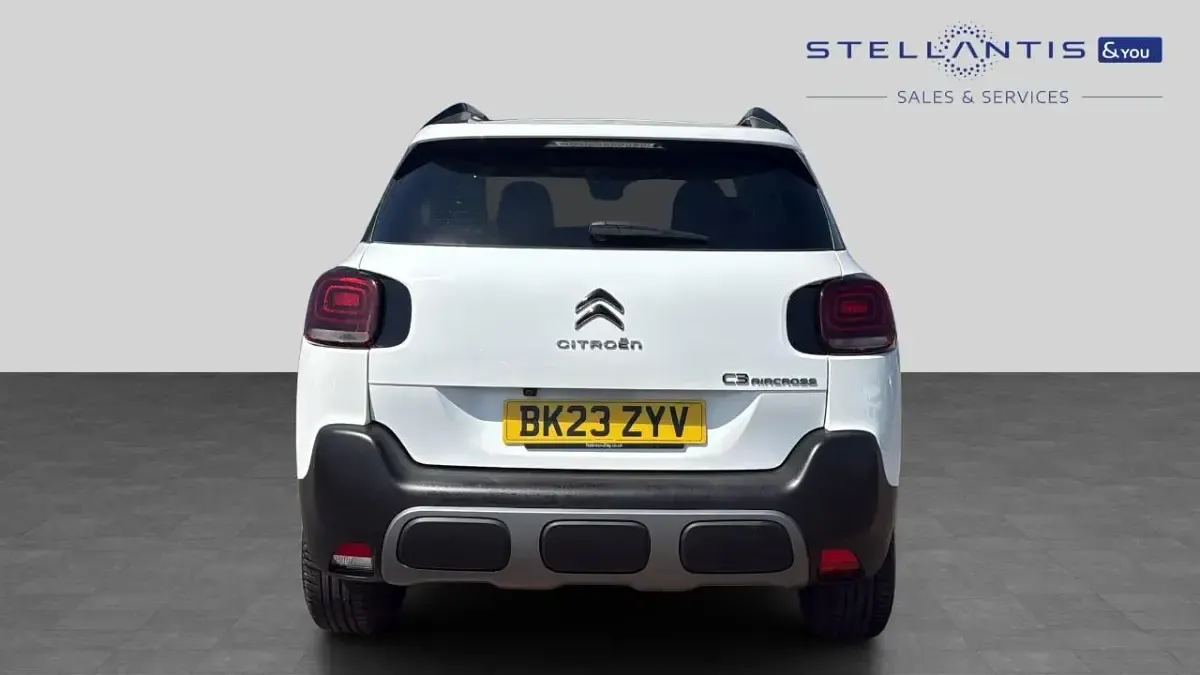 Used Citroën C3 Aircross PureTech 108 HP (79 kW) 2023 White SUV
