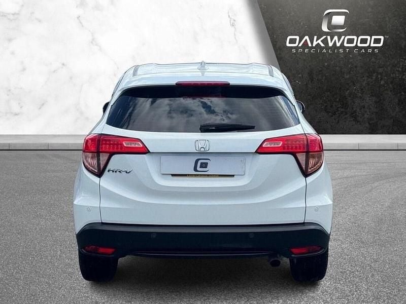 Used Honda HR-V SE 130 HP (95 kW) 2015 White SUV