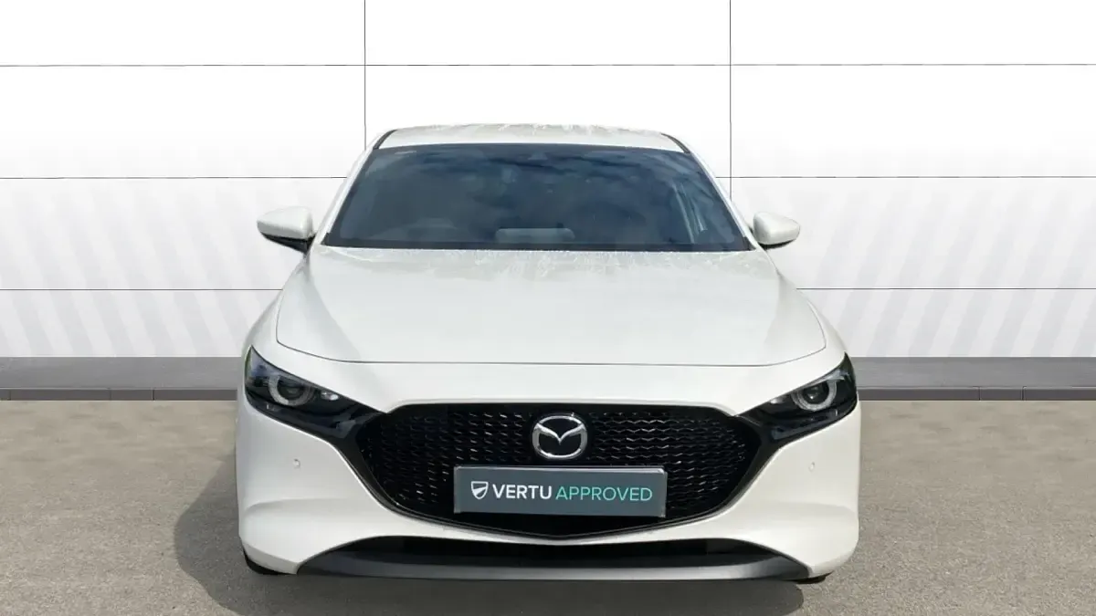 Used Mazda 3 Inclusive 122 HP (89 kW) 2023 White Hatchback