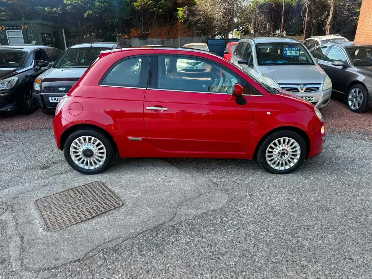 Used Fiat 500 Lounge 69 HP (50 kW) 2012 Red Hatchback