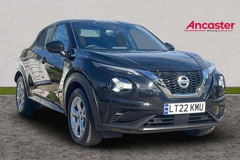 Black Used 2022 Nissan Juke N-Connecta SUV | £14,575 (Fair price) - Image 1/4