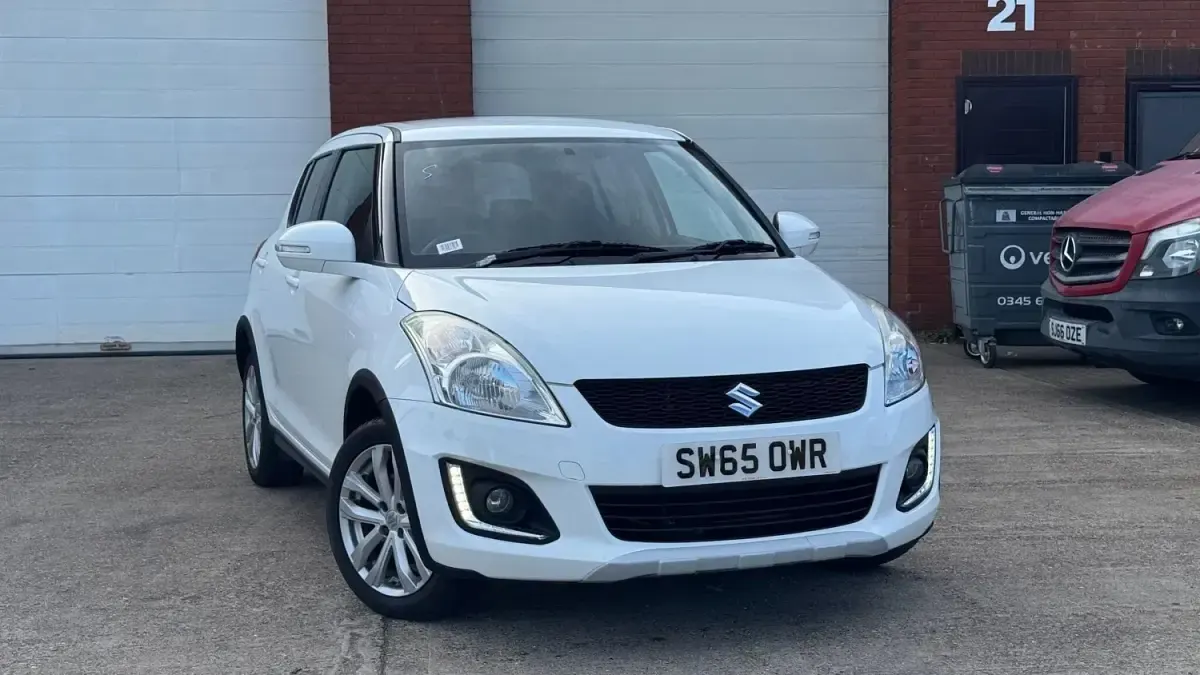 Usado Suzuki Swift SZ4 94 HP (69 kW) 2016 Branco Citadino