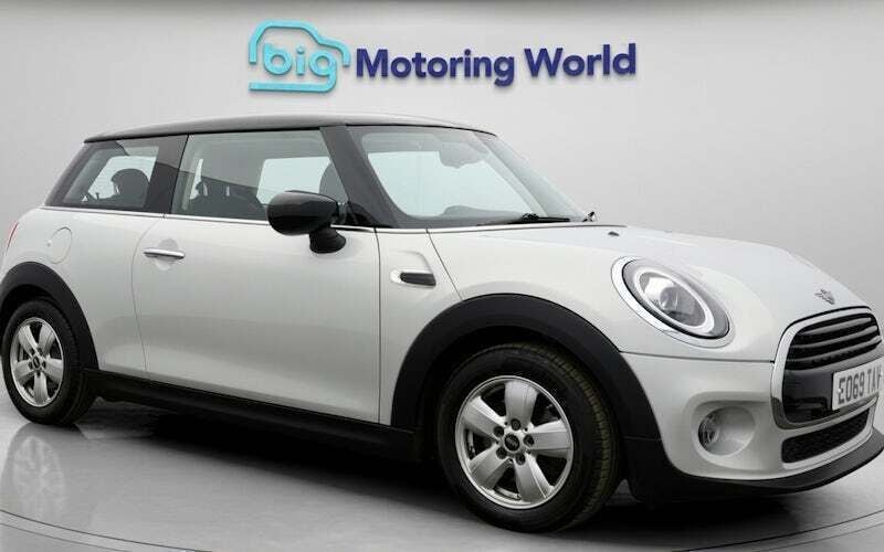 Used 2021 Mini Cooper Classic Hatchback | £11,500 (Super price) - Image 1/4