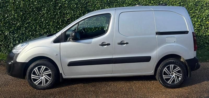 Used Peugeot Partner 2019 Silver MPV