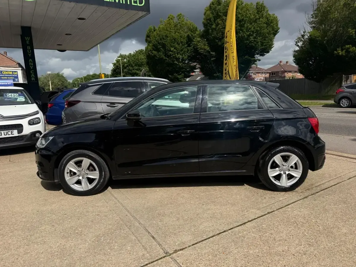 Used Audi A1 Performance 95 HP (69 kW) 2016 Black Hatchback