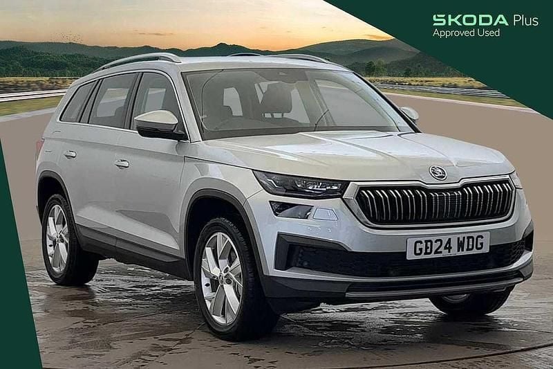 Brilliant silver metallic New 2024 Skoda Kodiaq SE L Executive SUV | £31,450 (Super price) - Image 1/4