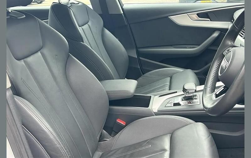 Used Audi A4 Sport 161 HP (118 kW) 2020 White Sedan