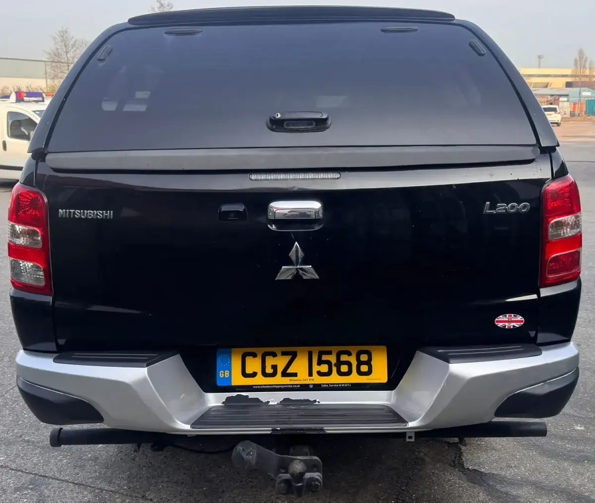Usado Mitsubishi L200 Warrior 178 HP (130 kW) 2016 Preto Pickup