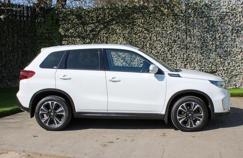 Used Suzuki Vitara SZ5 2019 White SUV