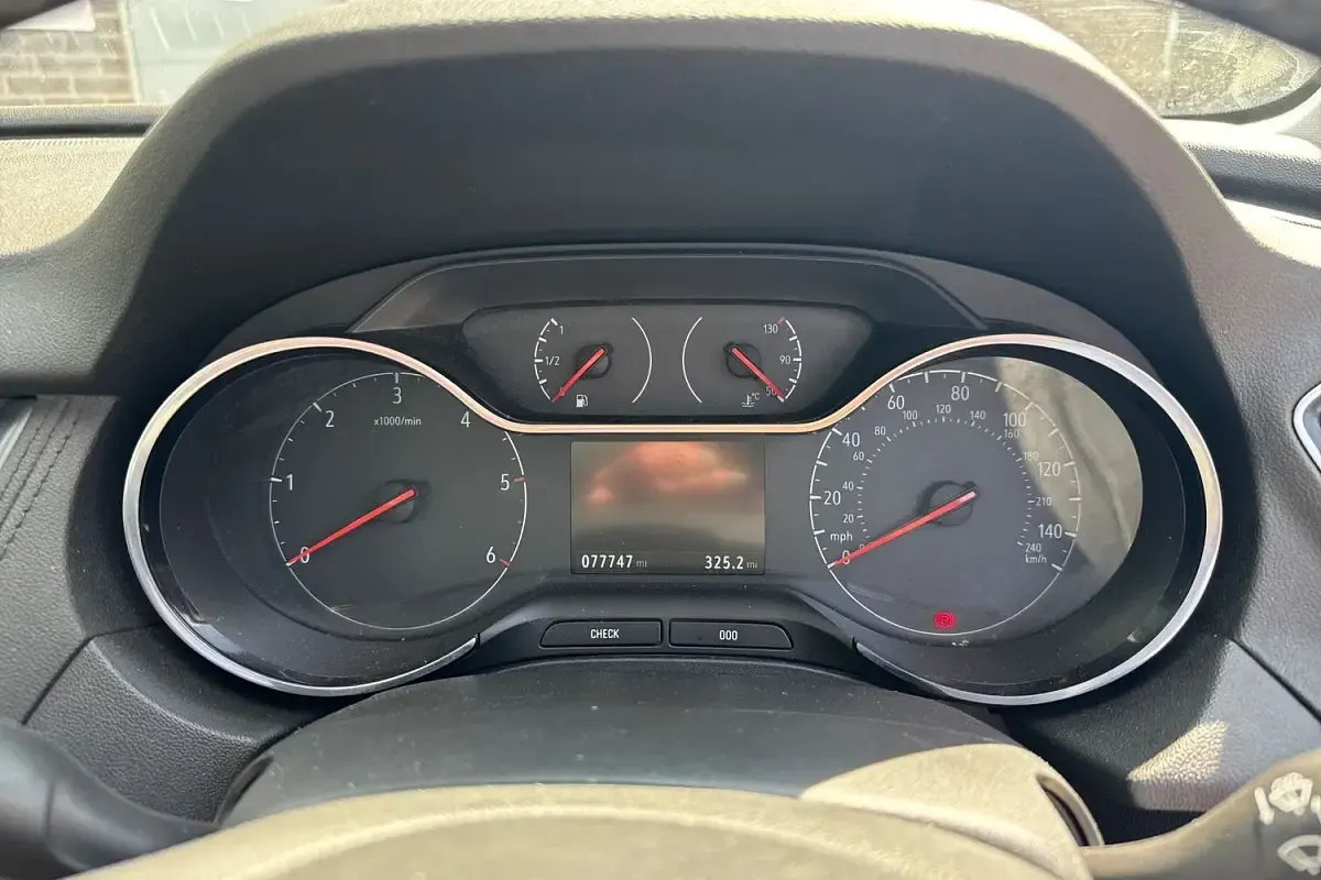 Used Vauxhall Grandland X Elite 130 HP (95 kW) 2021 Red SUV