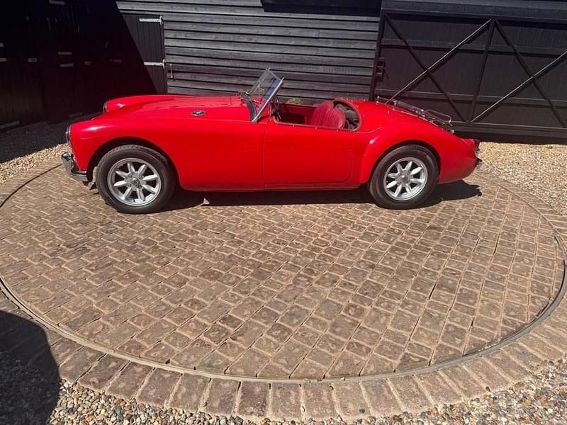 Usado MG 1500 1999 Rojo Descapotable
