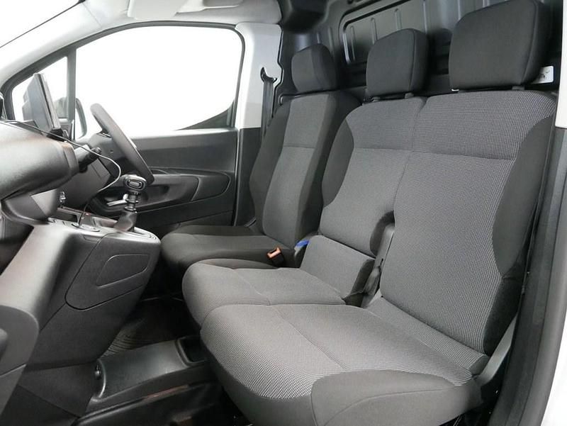 Used Peugeot Partner 100 HP (73 kW) 2024 White MPV