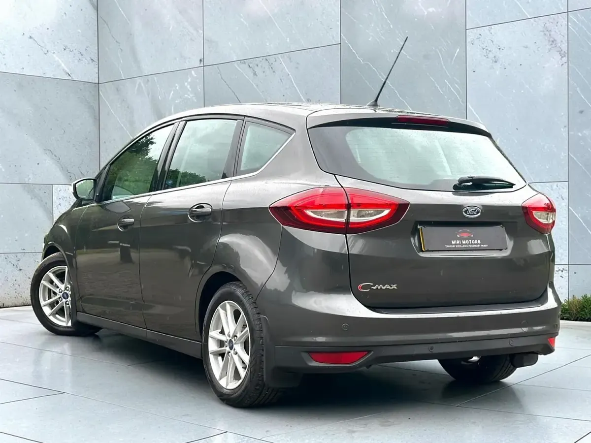 Used Ford C-MAX Zetec 120 HP (88 kW) 2017 Grey MPV