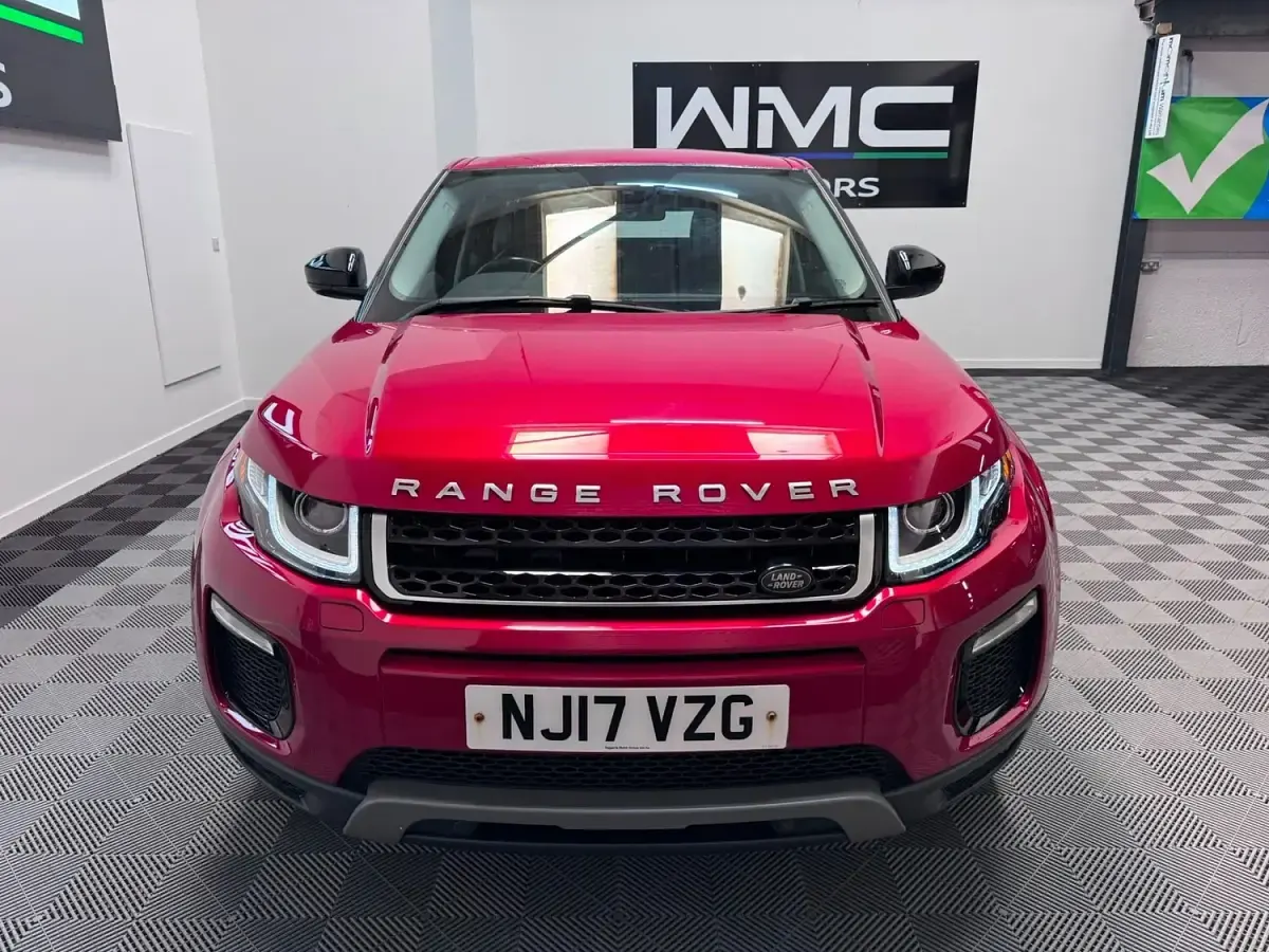Used Land Rover Range Rover evoque SE 2017 Red Estate